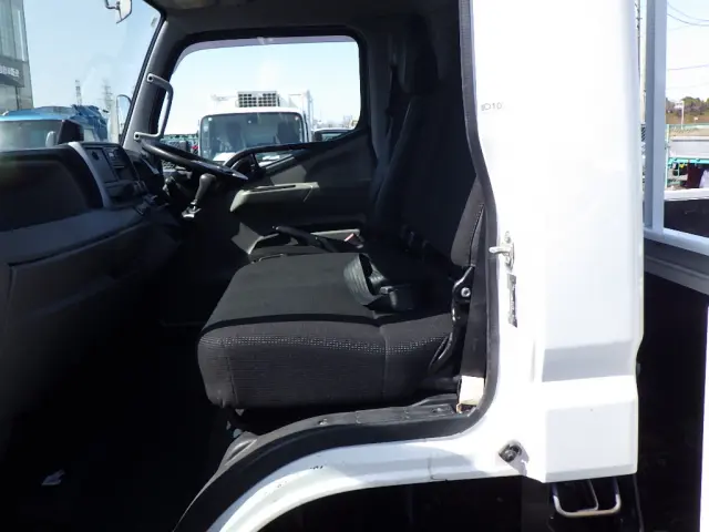 三菱 キャンター TPG-FEB50(2WD)の写真31