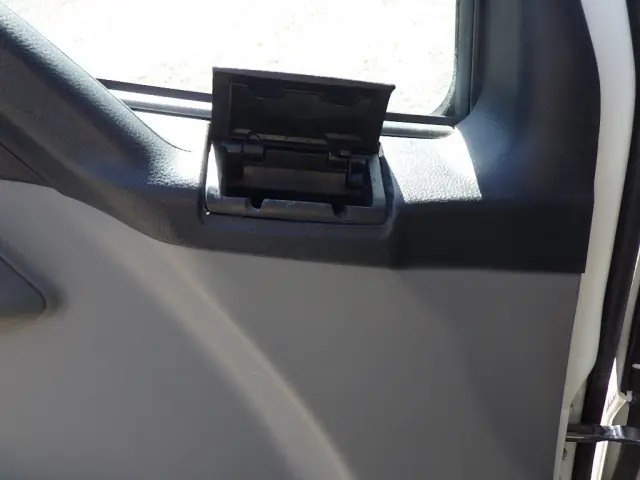 三菱 キャンター TPG-FEB50(2WD)の写真33