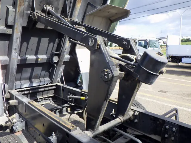 三菱 キャンター 2PG-FEBM0(2WD)の写真40