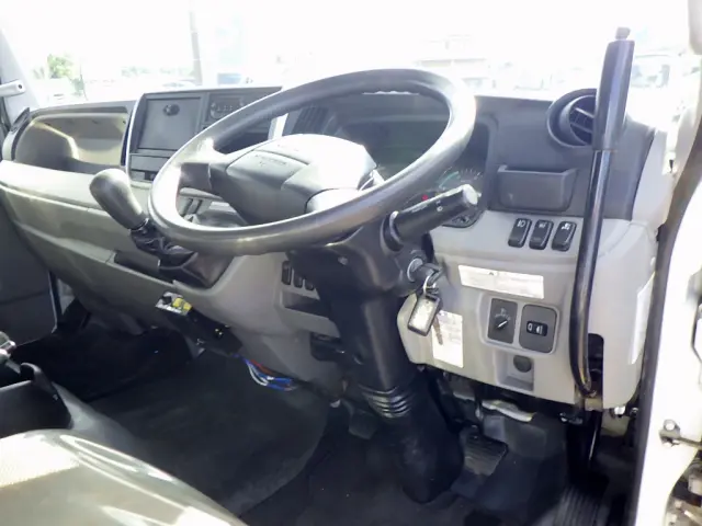三菱 キャンター 2PG-FEBM0(2WD)の写真42