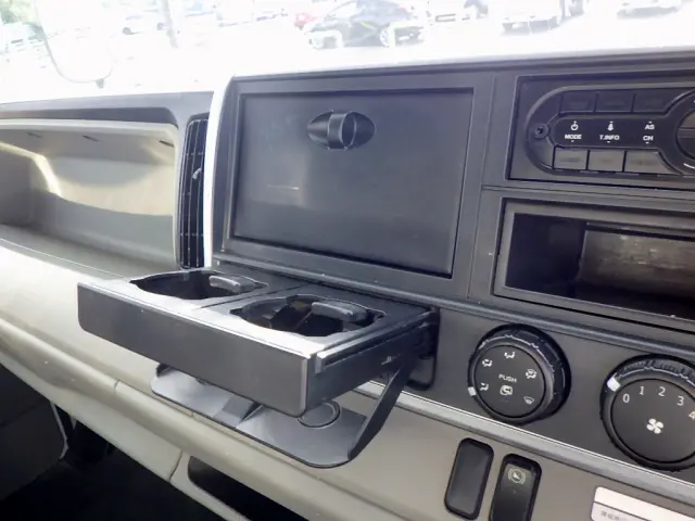 三菱 キャンター 2PG-FEBM0(2WD)の写真46