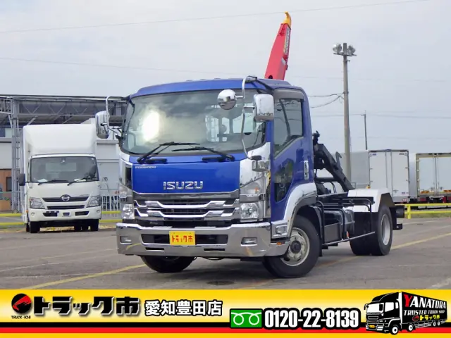 いすゞ フォワード TKG-FRR90S2(2WD)の写真1