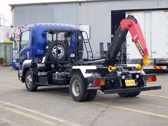 いすゞ フォワード TKG-FRR90S2(2WD)の写真7