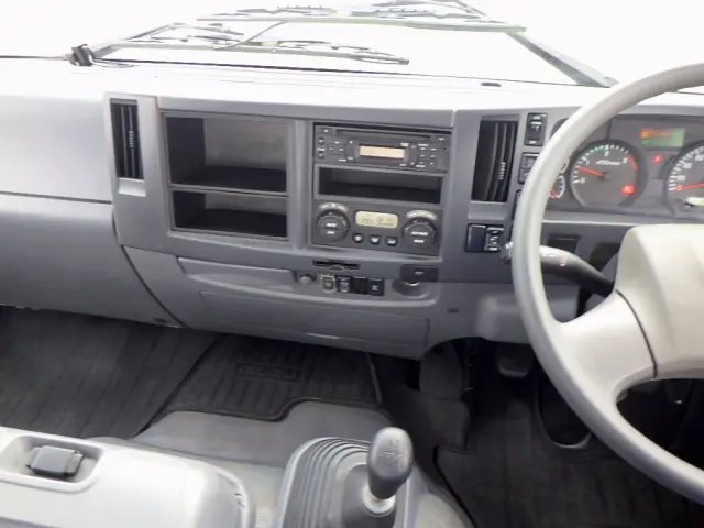 いすゞ フォワード TKG-FRR90S2(2WD)の写真12