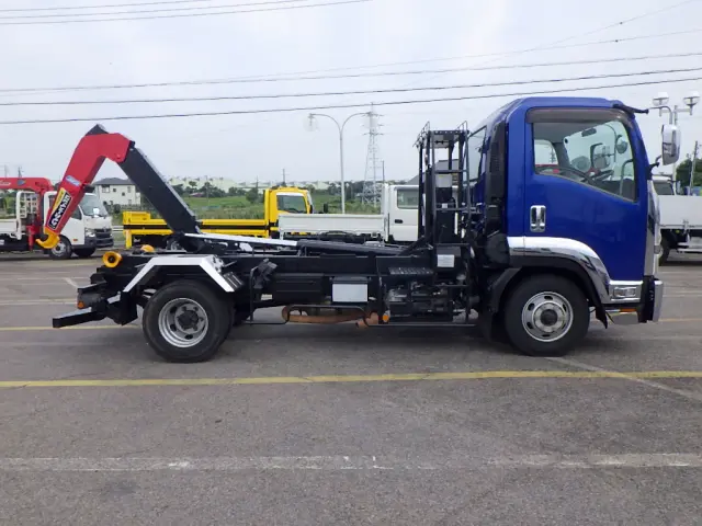 いすゞ フォワード TKG-FRR90S2(2WD)の写真30