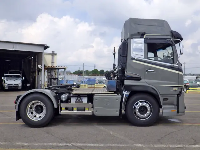 UD クオン 2PG-GK5AAB(2WD)の写真4