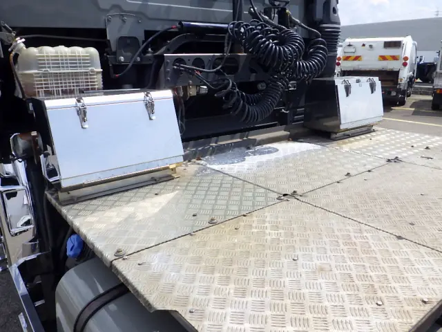 UD クオン 2PG-GK5AAB(2WD)の写真6