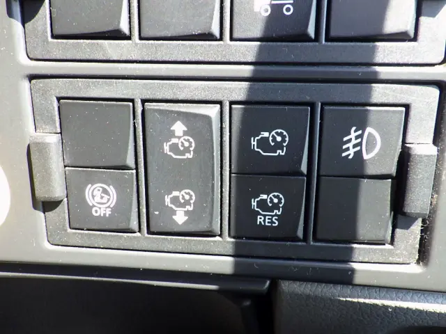 UD クオン 2PG-GK5AAB(2WD)の写真16