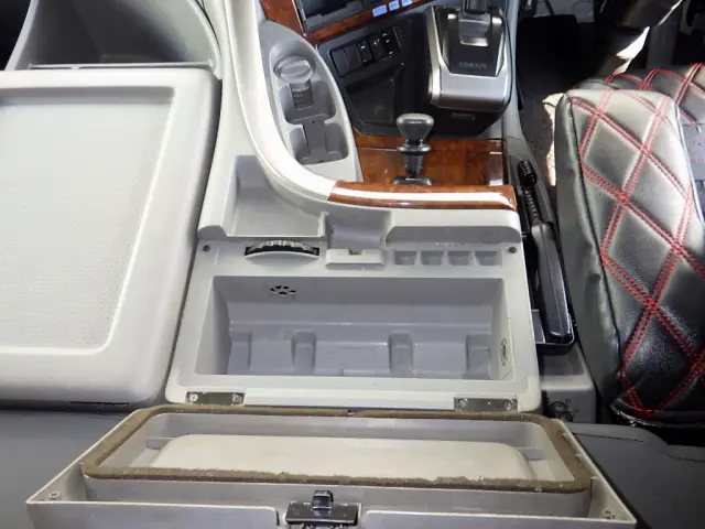 UD クオン 2PG-GK5AAB(2WD)の写真23