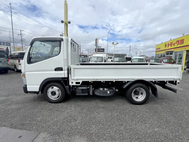 4ナンバーサイズなので小回りラクラク♪街中の狭い道でもガンガン走って頂けます!|三菱 キャンター 2RG-FBA20(2WD)の写真4