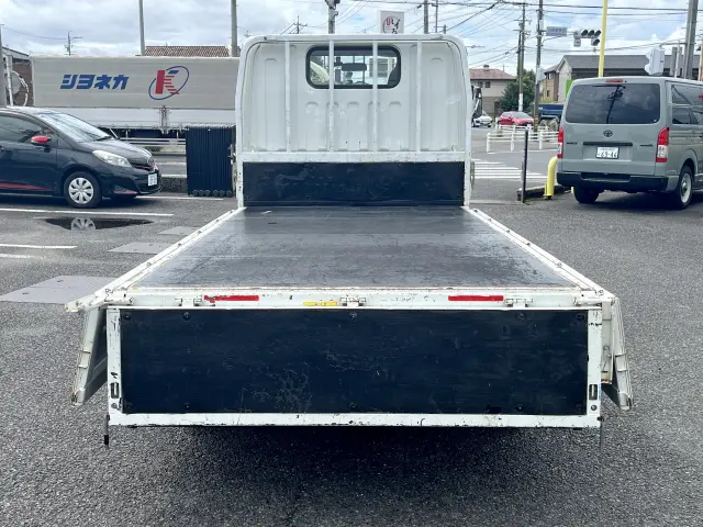 もちろん3方開きですので、左右後ろのどこからでも積み降ろしが可能です♪|三菱 キャンター 2RG-FBA20(2WD)の写真8