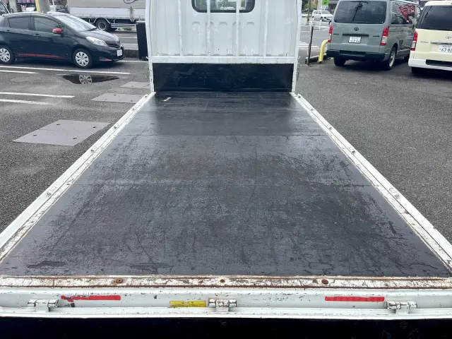 多少の擦り傷はありますが御利用には問題ありません!|三菱 キャンター 2RG-FBA20(2WD)の写真9