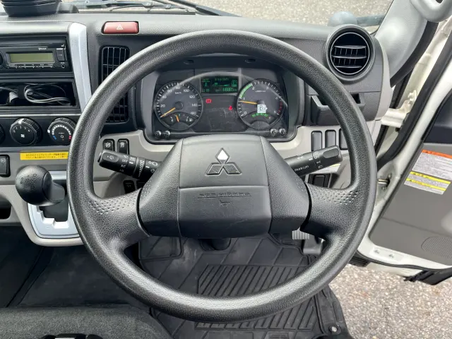 三菱 キャンター 2RG-FBA20(2WD)の写真15