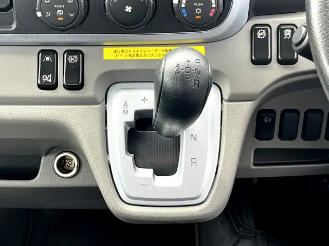 三菱 キャンター 2RG-FBA20(2WD)の写真16