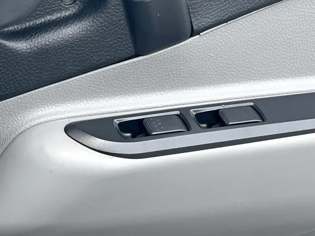 三菱 キャンター 2RG-FBA20(2WD)の写真23