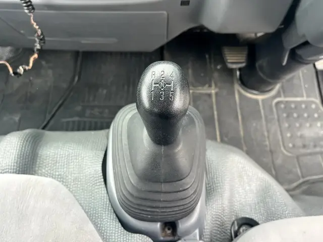 いすゞ エルフ TPG-NJS85AN(2WD)の写真25