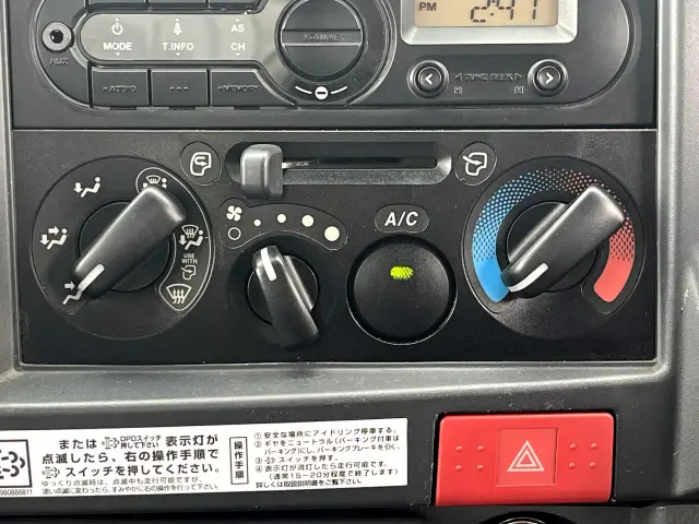 いすゞ エルフ TPG-NJS85AN(2WD)の写真28