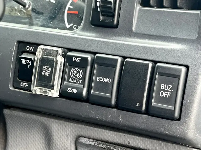 いすゞ エルフ TPG-NJS85AN(2WD)の写真33