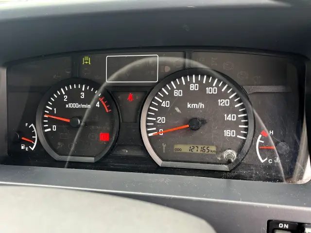 いすゞ エルフ TPG-NJS85AN(2WD)の写真36