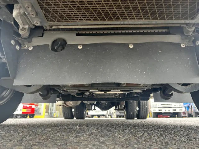 いすゞ エルフ TPG-NJS85AN(2WD)の写真41