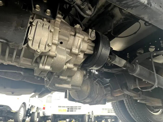 いすゞ エルフ TPG-NJS85AN(2WD)の写真42