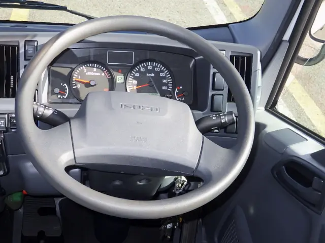 いすゞ エルフ TPG-NLR85AN(2WD)の写真12