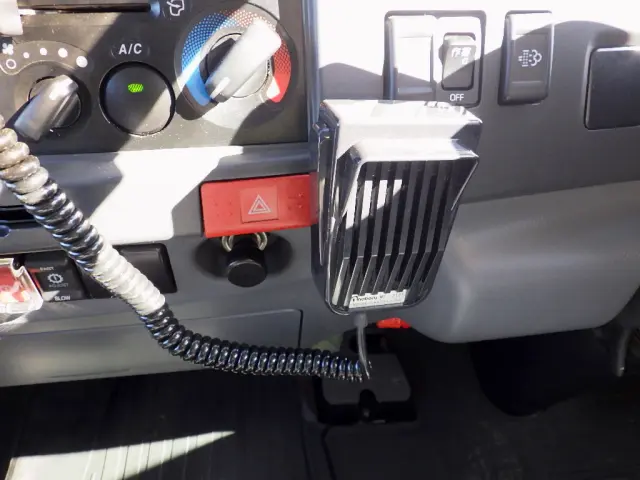 いすゞ エルフ TPG-NLR85AN(2WD)の写真16