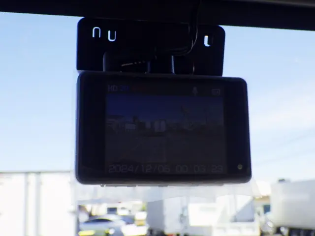 いすゞ エルフ TPG-NLR85AN(2WD)の写真20