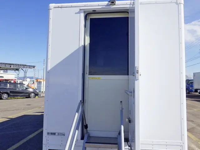 いすゞ エルフ TPG-NLR85AN(2WD)の写真29