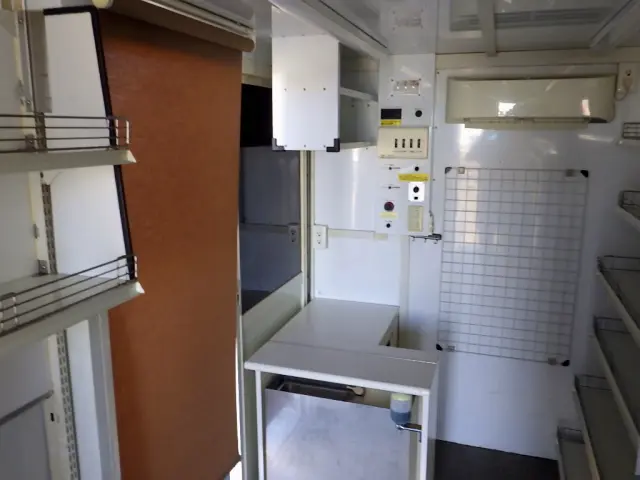 いすゞ エルフ TPG-NLR85AN(2WD)の写真30