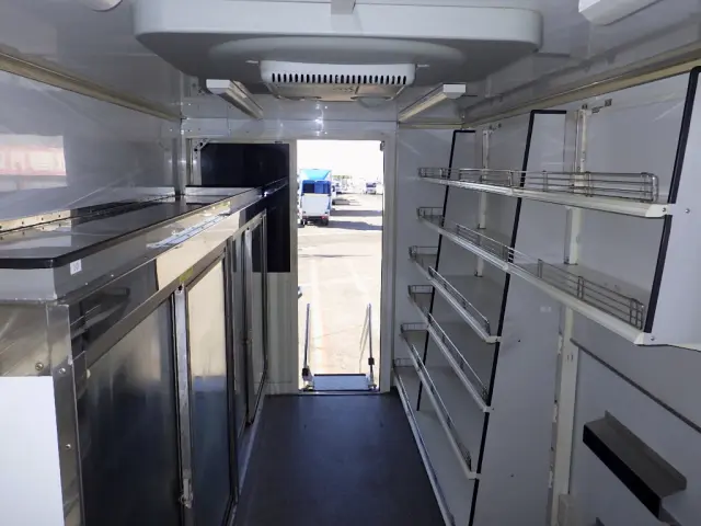 いすゞ エルフ TPG-NLR85AN(2WD)の写真33