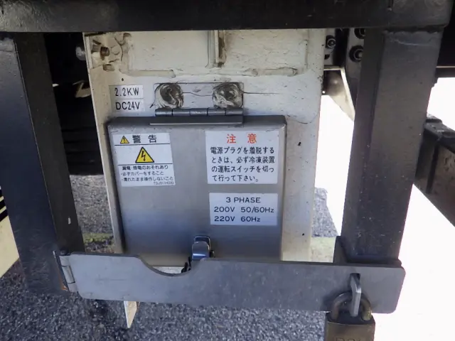 いすゞ エルフ TPG-NLR85AN(2WD)の写真44