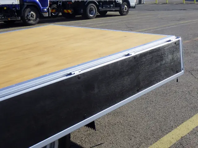 三菱 キャンター TKG-FEB50(2WD)の写真9