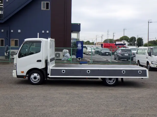 日野 デュトロ 2RG-XZC710M(2WD)の写真8