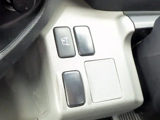 日野 デュトロ 2RG-XZC710M(2WD)の写真15