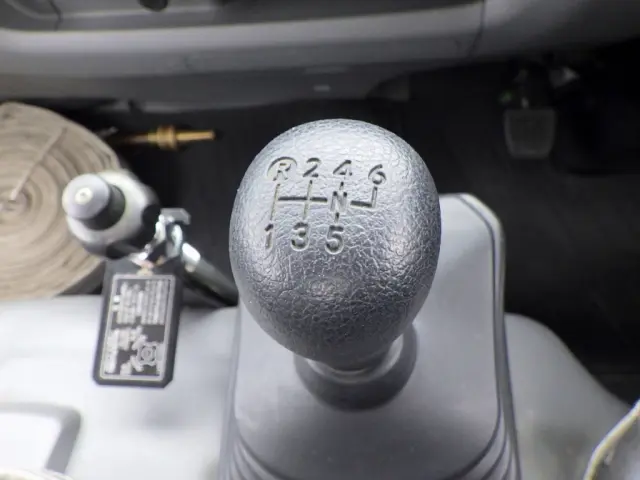 日野 デュトロ 2RG-XZU605M(2WD)の写真13