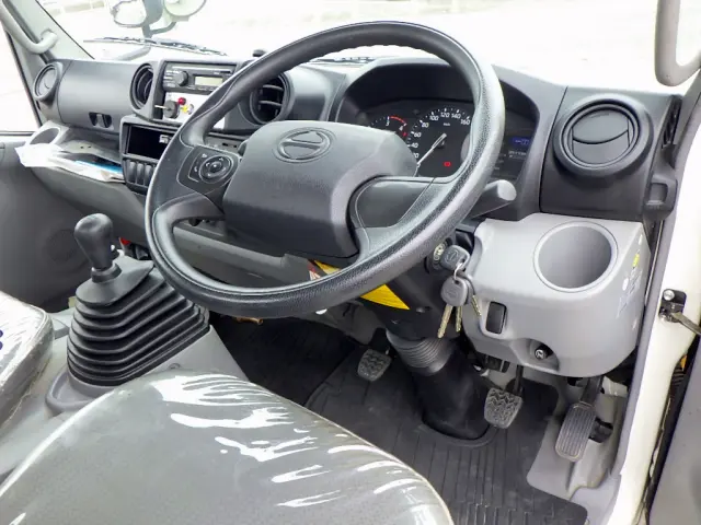 日野 デュトロ 2RG-XZU605M(2WD)の写真47