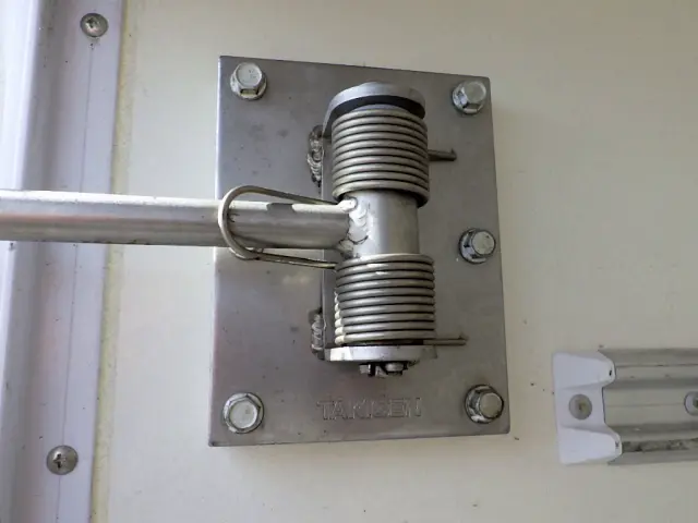 いすゞ エルフ TPG-NJR85AN(2WD)の写真9