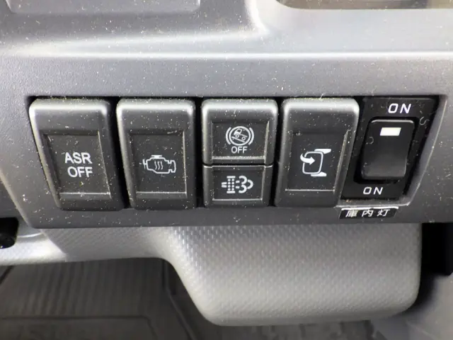 いすゞ エルフ TPG-NJR85AN(2WD)の写真22