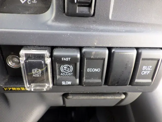 いすゞ エルフ TPG-NJR85AN(2WD)の写真23