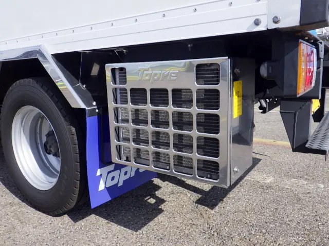 いすゞ エルフ TPG-NJR85AN(2WD)の写真45