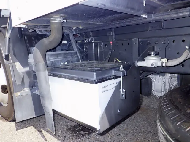 いすゞ エルフ TPG-NJR85AN(2WD)の写真47