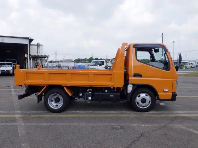 三菱 キャンター 2RG-FBA60(2WD)の写真5