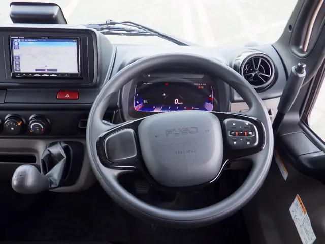 三菱 キャンター 2RG-FBA60(2WD)の写真13