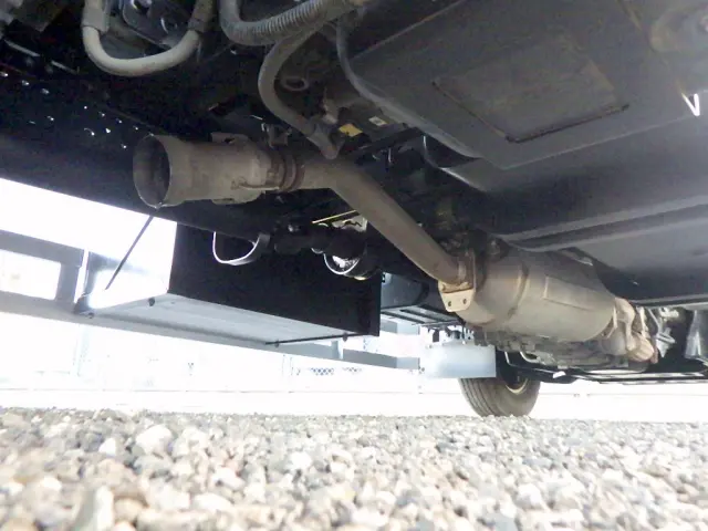 いすゞ エルフ 2RG-NMR88AR(2WD)の写真23