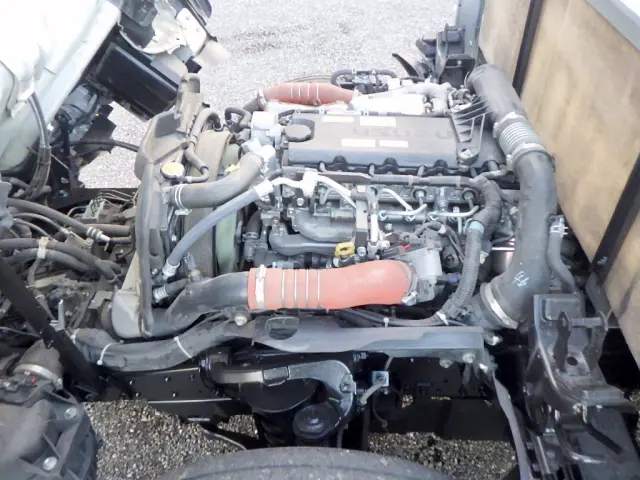 いすゞ エルフ 2RG-NMR88AR(2WD)の写真25