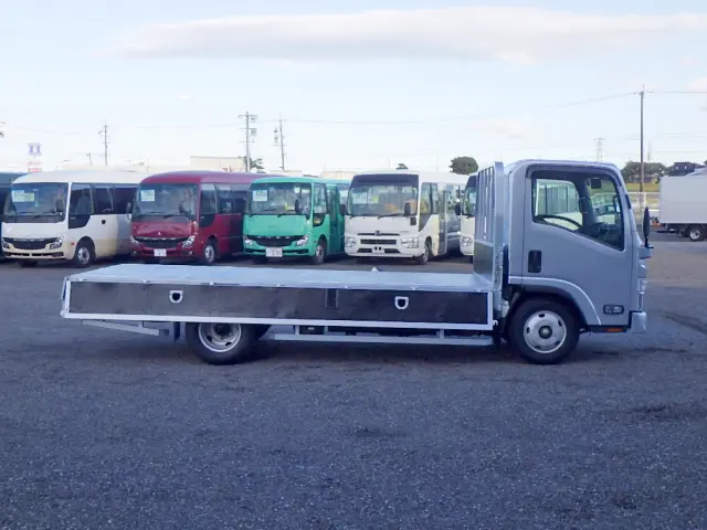 いすゞ エルフ 2RG-NMR88AR(2WD)の写真29