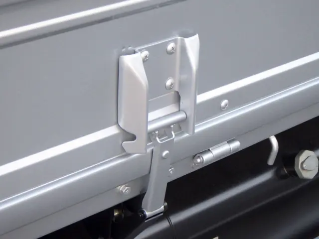 いすゞ エルフ 2RG-NMR88AR(2WD)の写真35