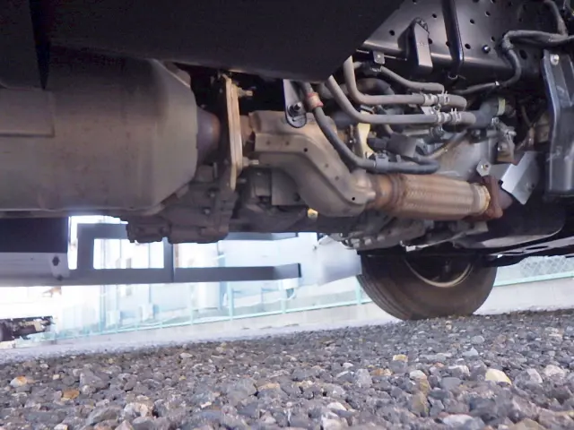 いすゞ エルフ 2RG-NMR88AR(2WD)の写真40