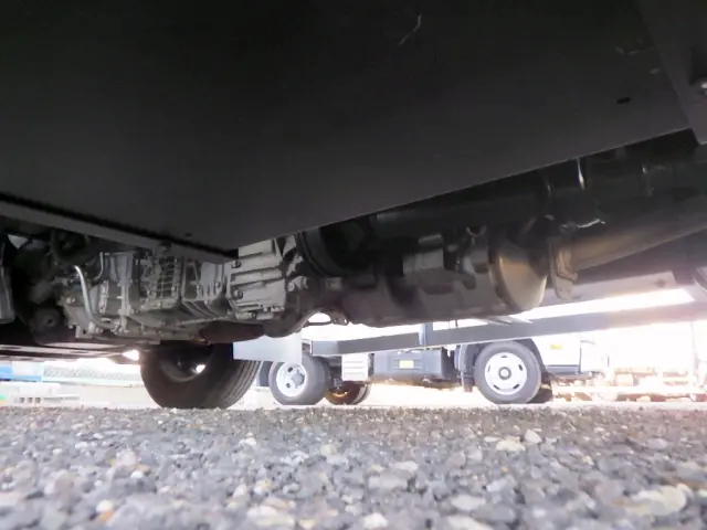 いすゞ エルフ 2RG-NMR88AR(2WD)の写真42